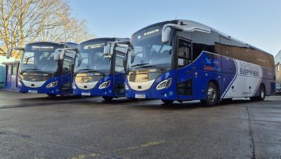 Volvo Buses has delivered three new Volvo B8R MCV eVoTor coaches to Golden Tours