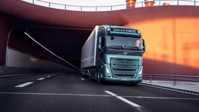 Az elektromos Volvo FH az Év Kamionja 2024 díj nyertese. 