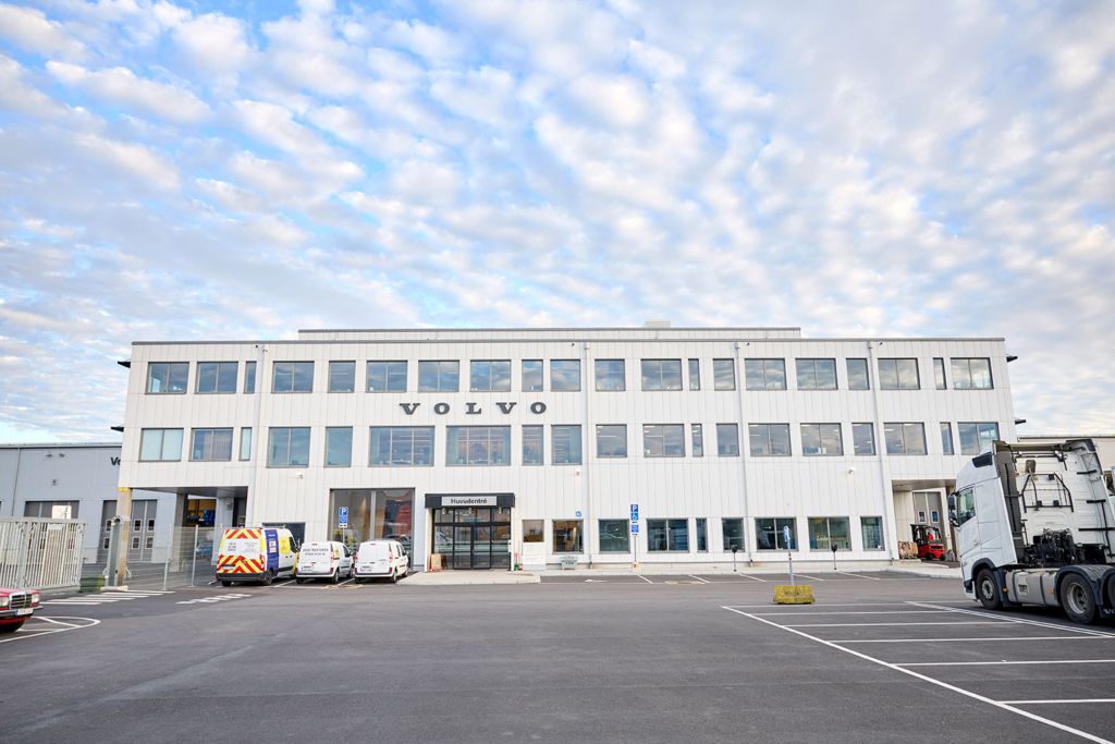 Invigning av Volvos största serviceanläggning i Sverige