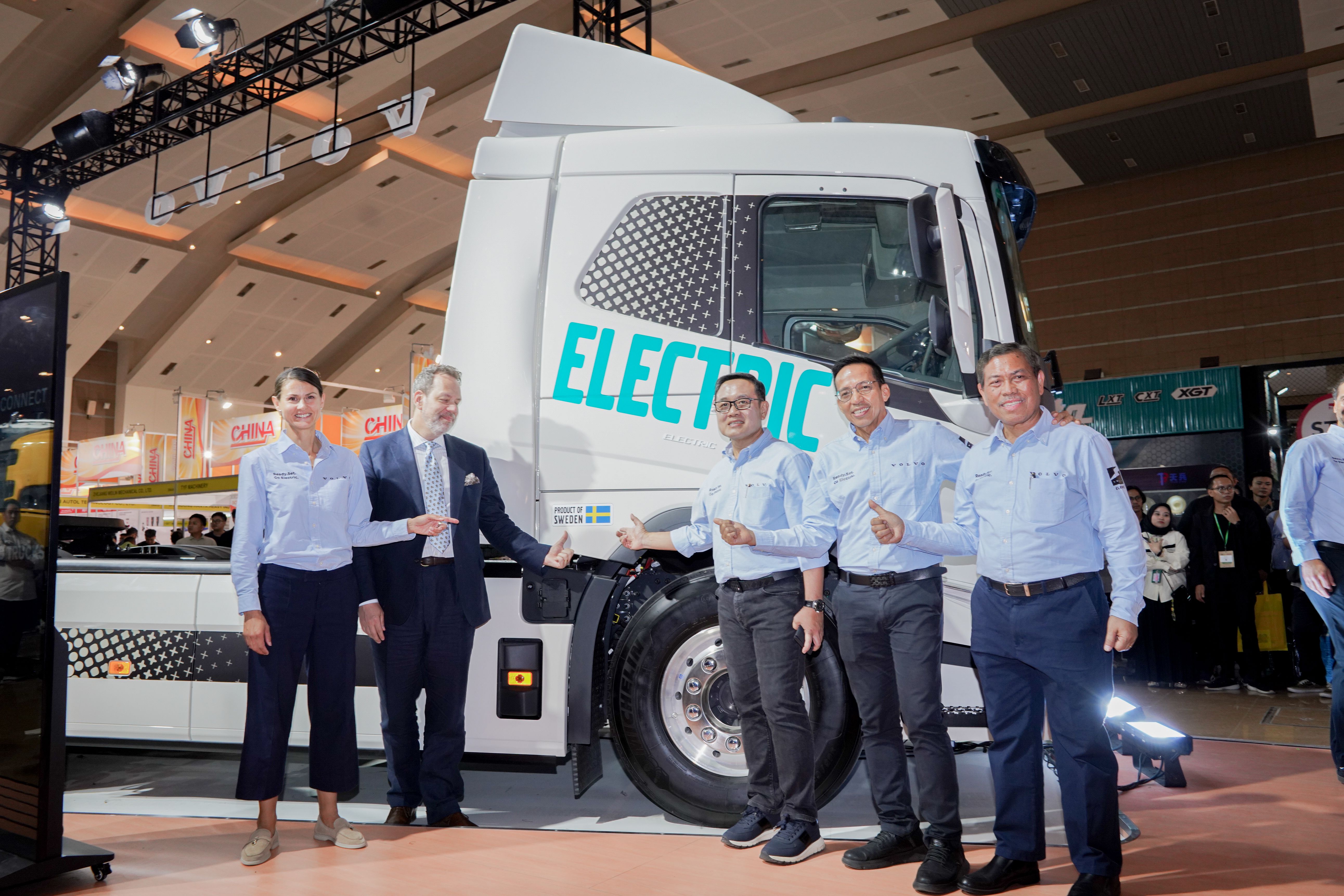 Volvo Launches Its First Electric Truck at the 2024 Indonesia Mining Expo