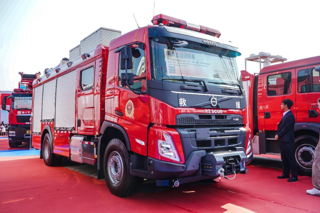 デンマークテクノVOLVO消防車 デンマークテクノVOLVO消防車 デンマークテクノVOLVO消防車