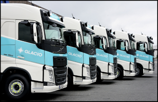 Glacio Transport i Sarpsborg har nylig fått overlevert 5 nye Volvo FH 460 trekkvogner, de 5 første av 14 nye Volvo lastebiler firmaet har bestilt.