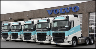 Glacio Transport i Sarpsborg har nylig fått overlevert 5 nye Volvo FH 460 trekkvogner, de 5 første av 14 nye Volvo lastebiler firmaet har bestilt.