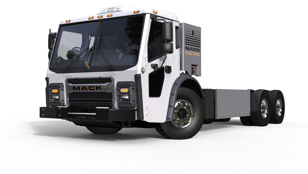 One of Largest Nonprofit Recyclers, Eco-Cycle, Orders Mack® LR Electric as its First BEV