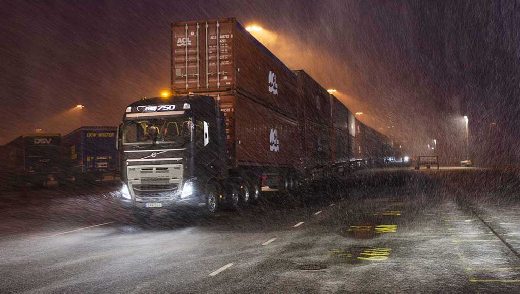 Volvo Trucks vs 750 Tonnes