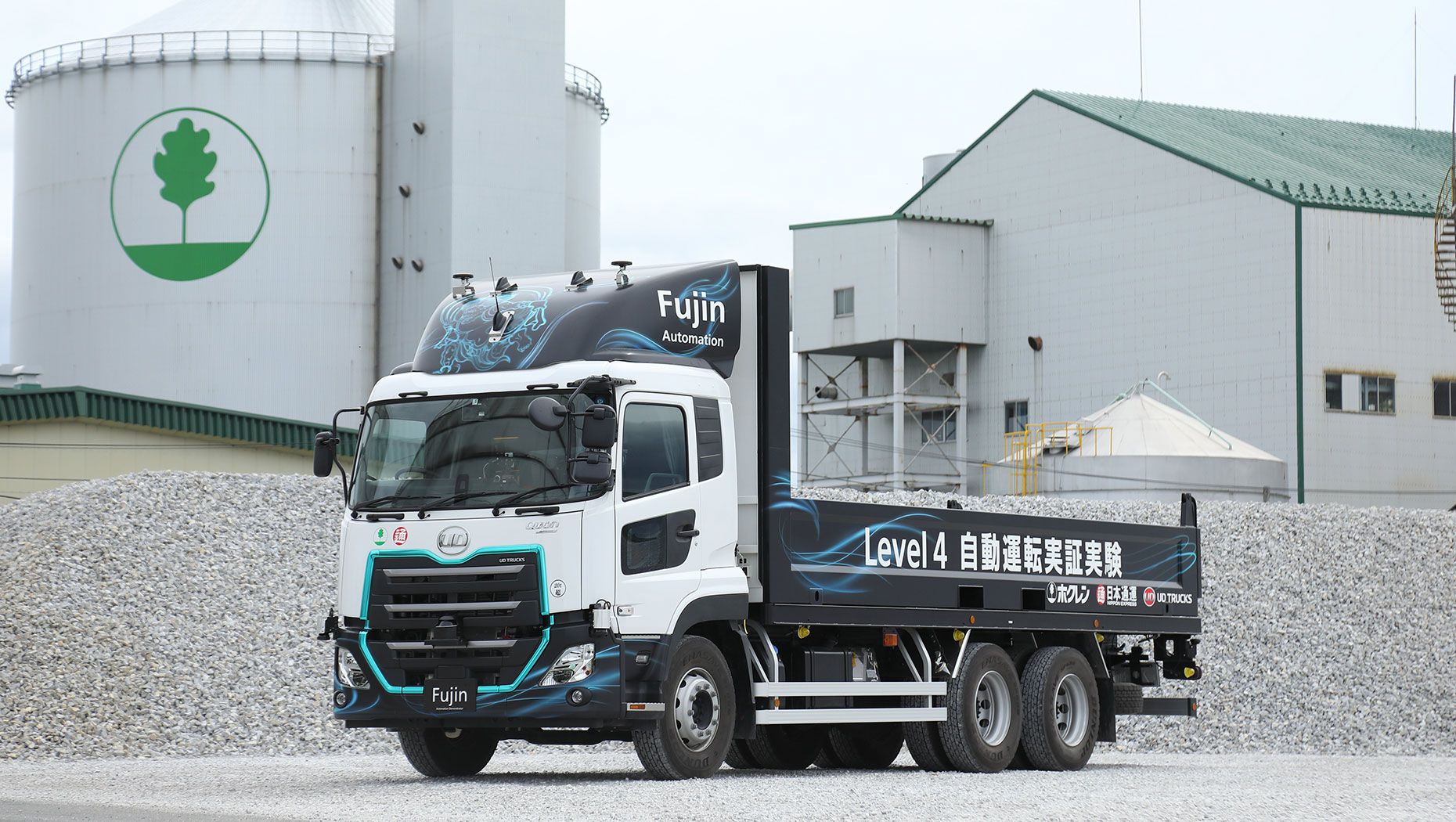 UD Trucks har genomfört första testet av självkörande tunga lastbilar