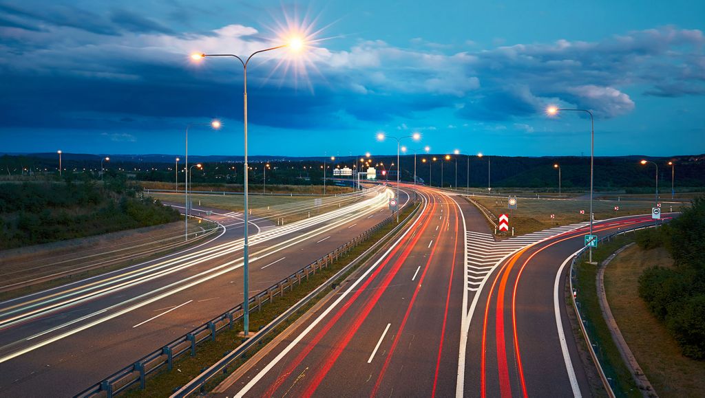 Come uscire da un'autostrada in modo efficiente dal punto di vista dei consumi