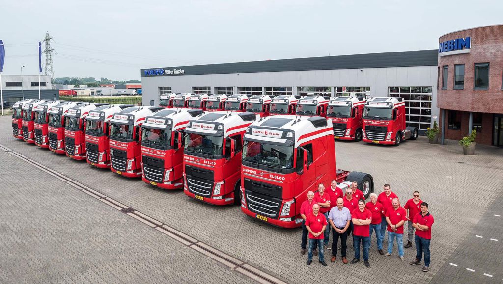 De trekkers, die worden ingezet voor internationaal bulk- en tanktransport, zijn gebaseerd op het Light Concept van Volvo Trucks.