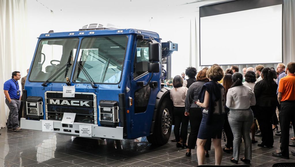 Mack Highlights its First Electric Refuse Truck during  Mack Experience Day