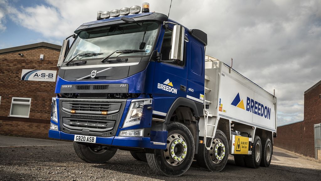 Volvo supplies two new top tippers for ASB Transport