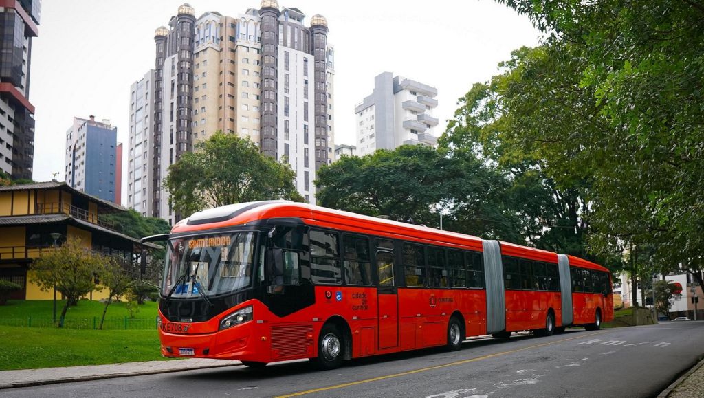 Biarticulados Volvo: Redução de Acidentes em Curitiba | Mobilidade Volvo