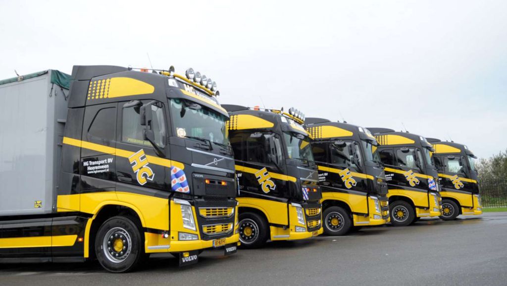 Volvo FH 460 trekkers in verschillende uitvoeringen.