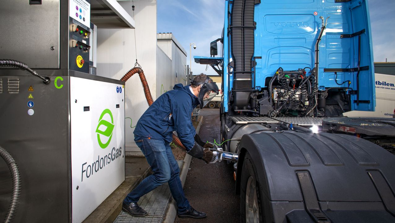 Biogas blir alltmer populärt. I dag finns åtta tankställen runt om i landet, men inom ett par år beräknas de ha ökat till 40. 