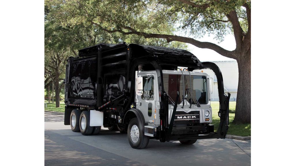 Mack Improves Refuse Customer's Uptime With Mack® Over The Air (OTA)