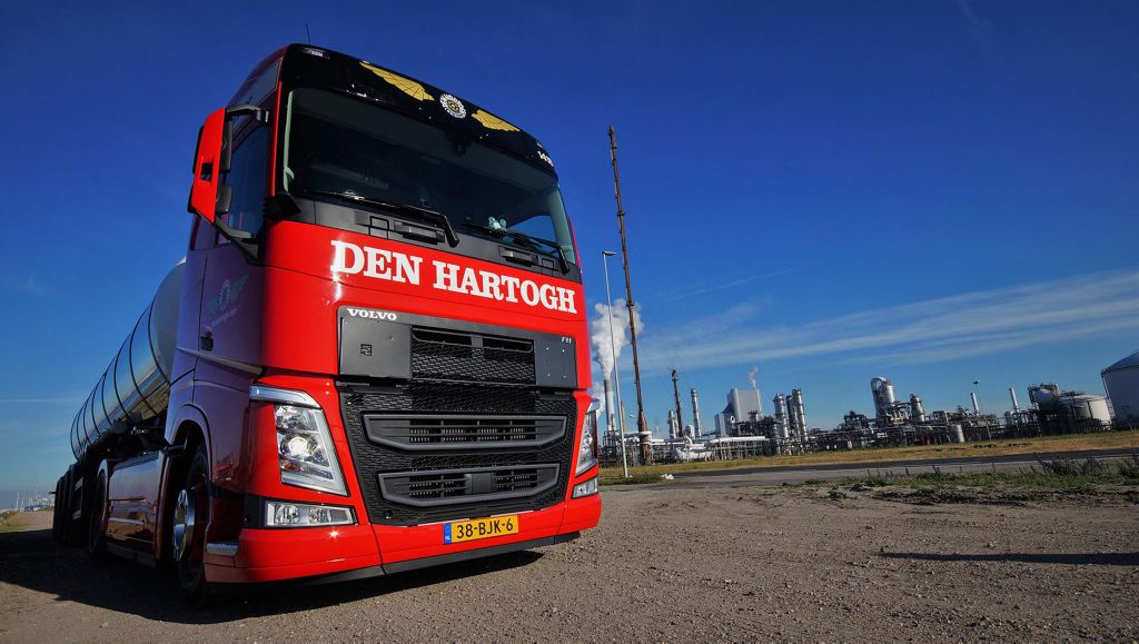 Den Hartogh Logistics heeft een order voor honderd Volvo’s FH 460 geplaatst