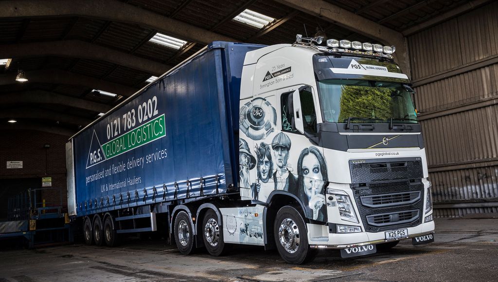 Uniquely liveried Volvo FH tractor 