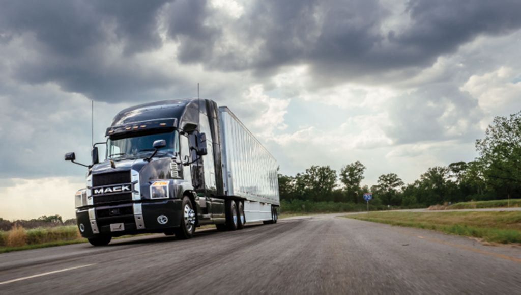 Mack Anthem® Model Featured at American Trucking Associations’ Technology & Maintenance Council