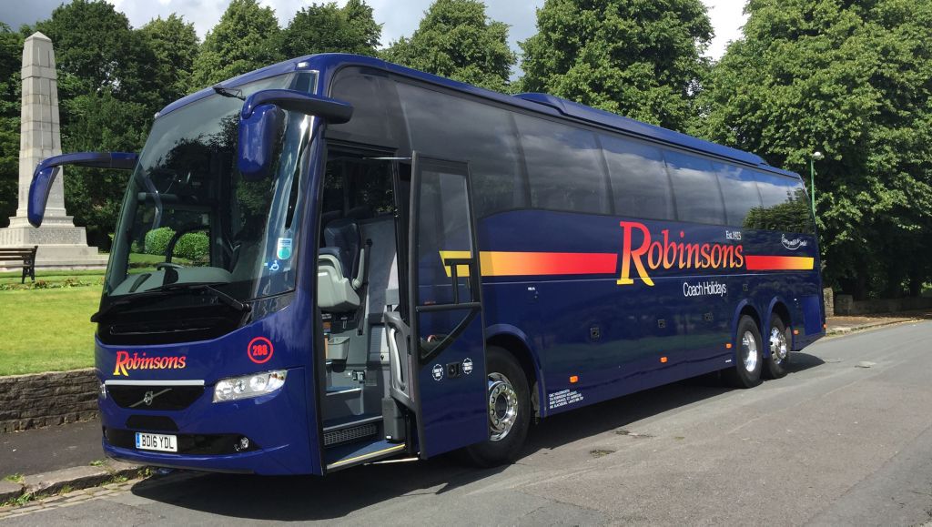 Volvo Bus has delivered four new integral Volvo B11R 9700 coaches to Robinsons Holidays.