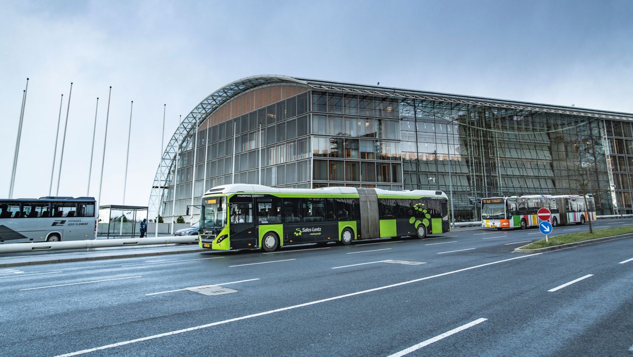 A hybrid bus passing the European Investment Bank in Luxembourg