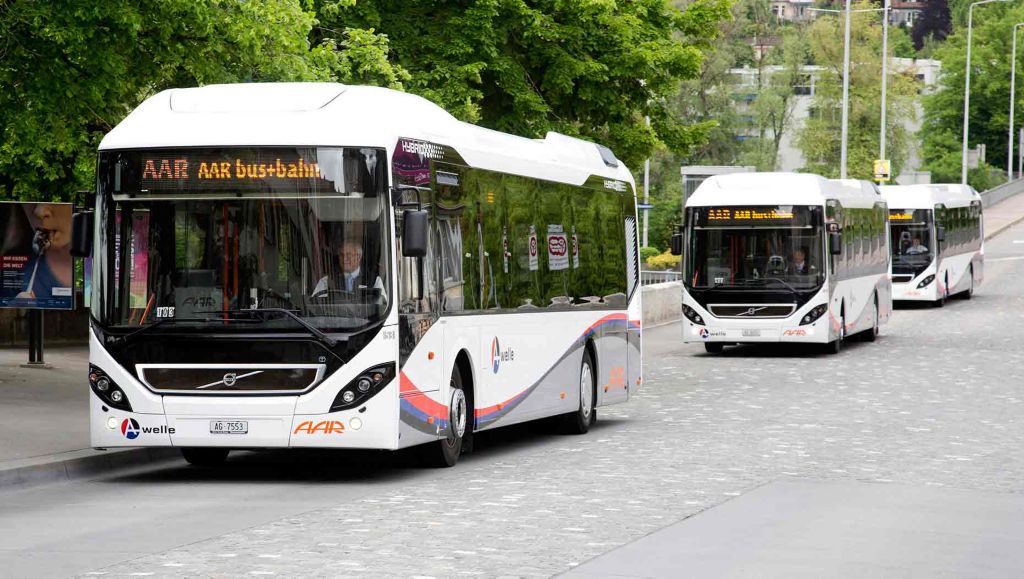 Volvo baut seine Führungsposition bei elektrifizierten Linienbussen und Bussystemen aus:  Bereits über 2000 Volvo-Hybridbusse verkauft