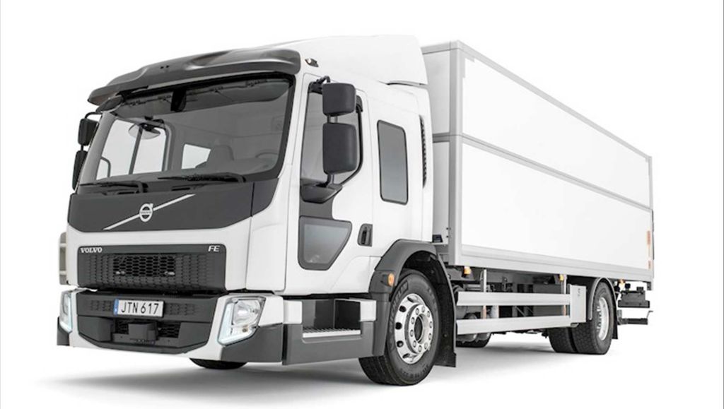 Päivitetty Volvo Trucks FE matalalattiamalli kaupunkiympäristön vaativiin kuljetustehtäviin