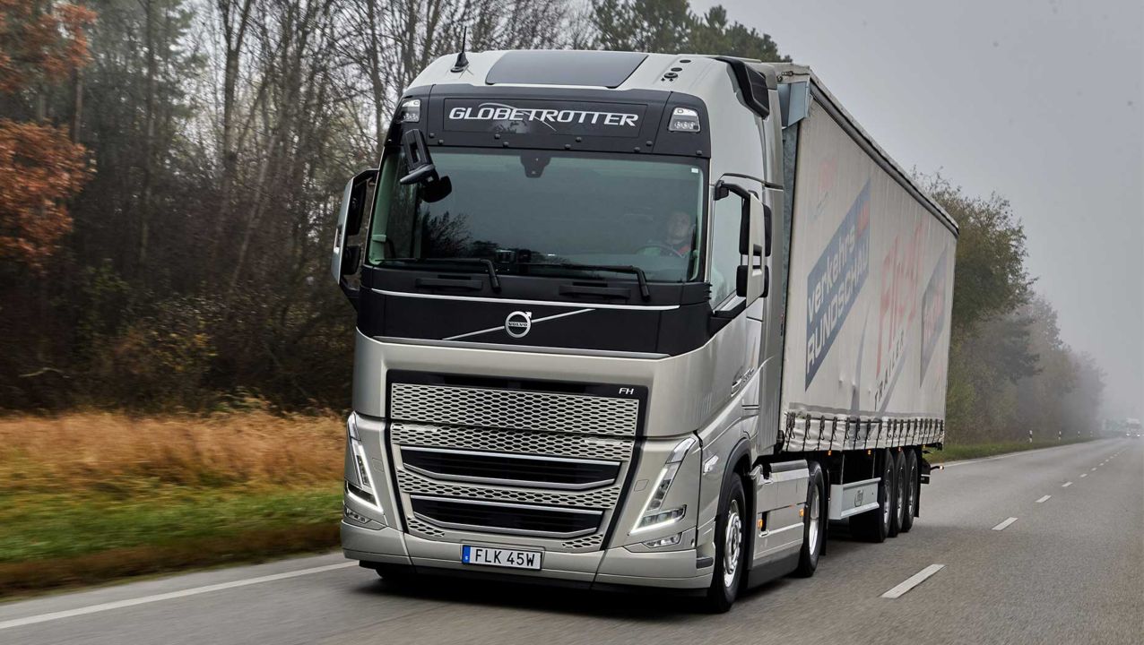 Volvo FH with I-Save driving on a long-haul test route
