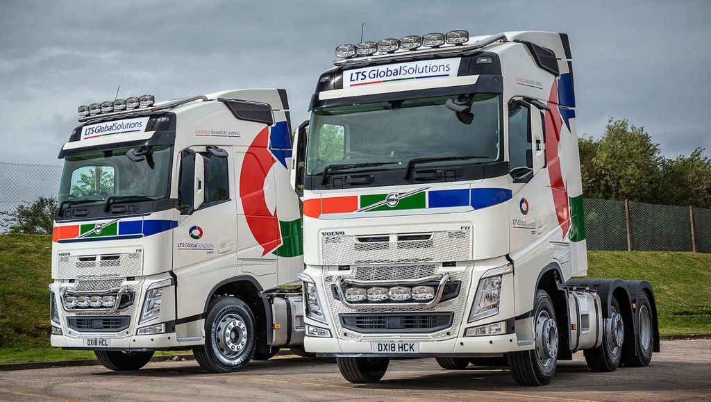 Two new Volvo FH13-500 6x2 pusher axle tractor units