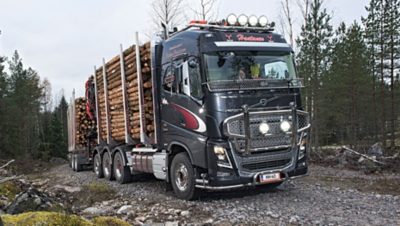 Volvo fh16 puuauto
