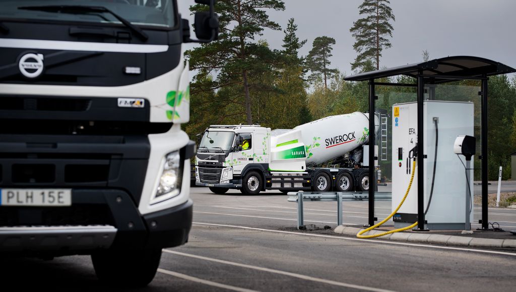 On Test: Volvo FM Electric & FMX Electric - Trucking