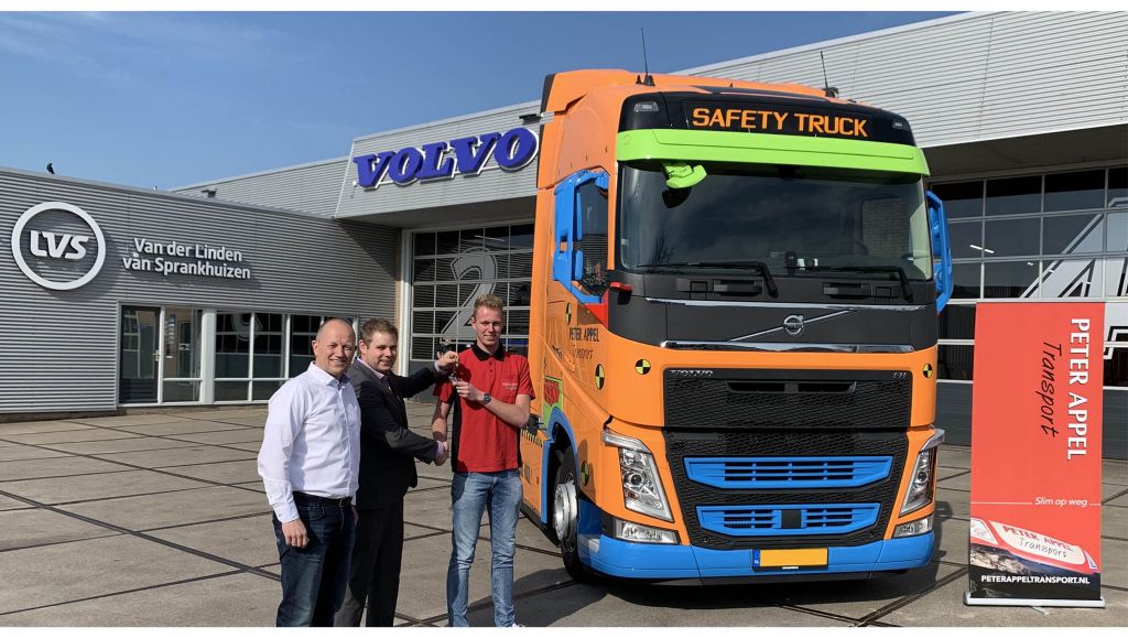 Peter Appel Transport zet Volvo Safety Truck in