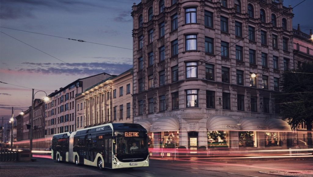 Lanza Volvo Buses nuevo Autobús eléctrico articulado