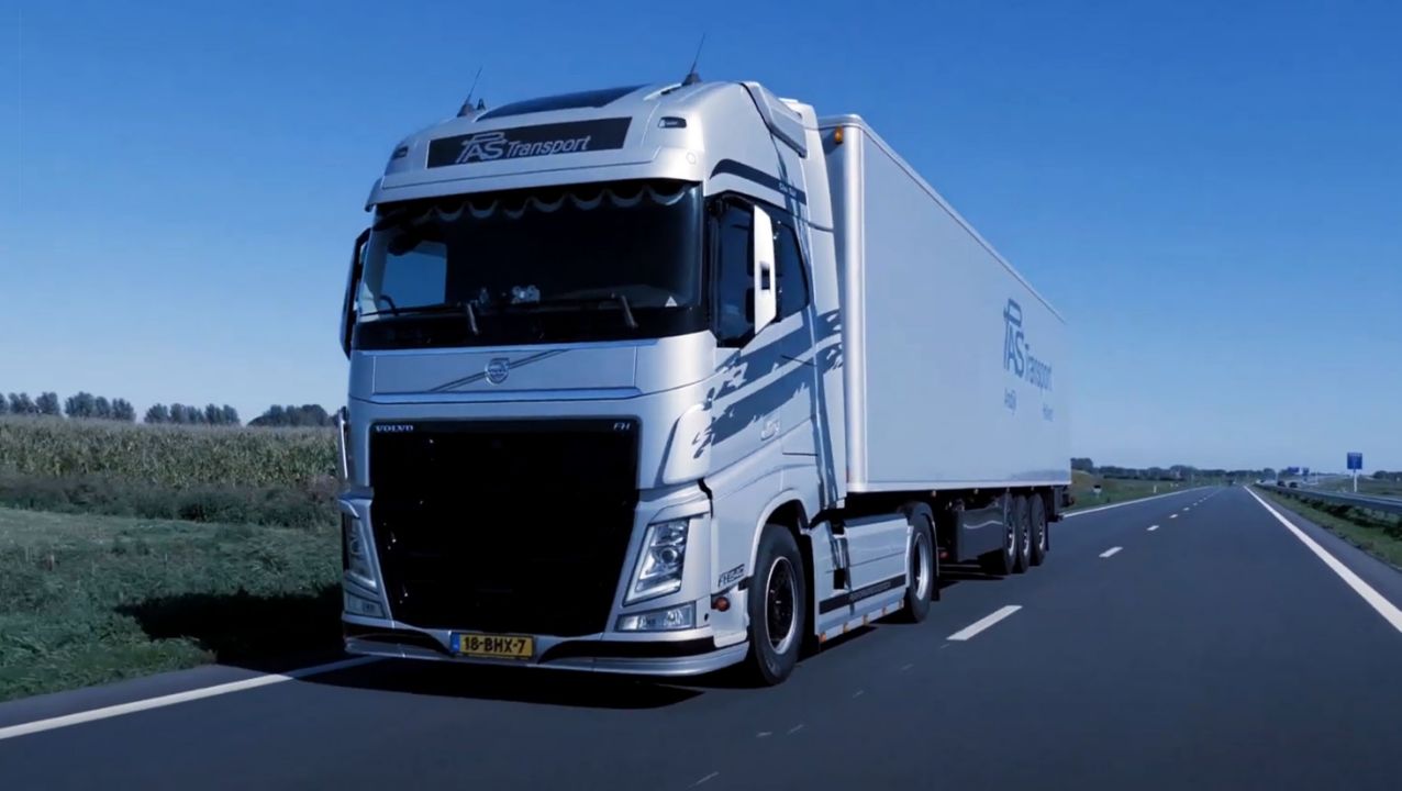 Eigenrijder Bas Peerdeman over Volvo Dynamic Steering: “VDS heeft me geholpen om mijn truck uit de vangrail te houden”