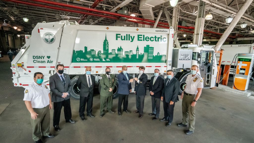 CALSTART Recognizes DSNY with Blue Sky Award for eMobility Efforts with Mack® LR Electric
