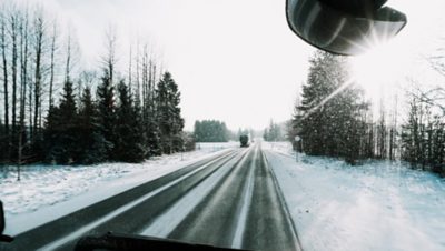 Näkymä kuorma-auton ohjaamosta