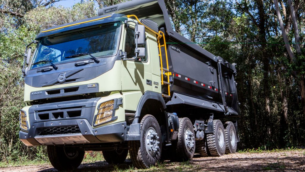 Série Volvo FH 25 anos no Brasil