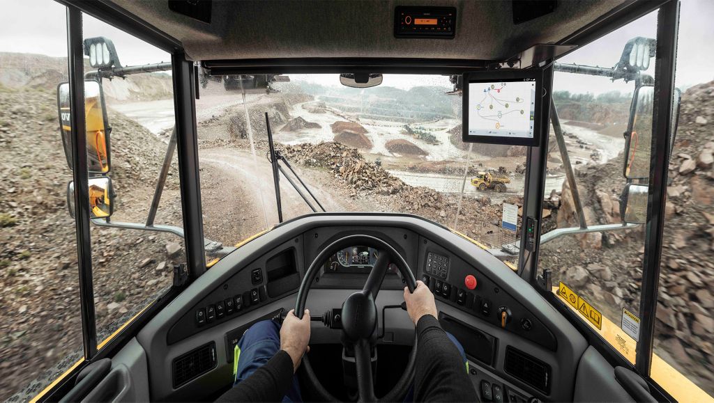 Volvo Haul Assist allows articulated haulers to communicate real-time positions to each other