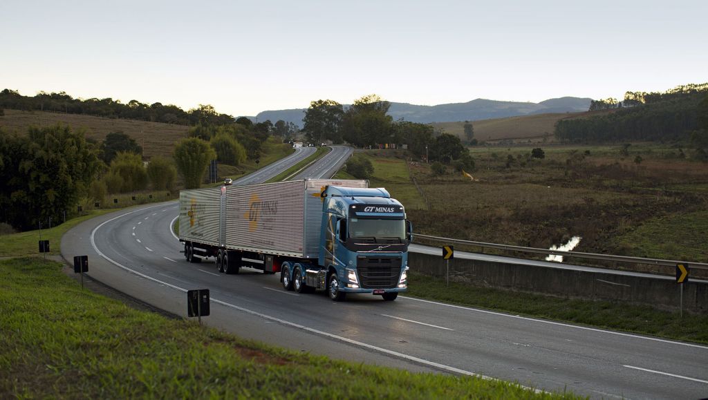 GT Minas amplia frota com caminhões Volvo pelo quarto ano consecutivo