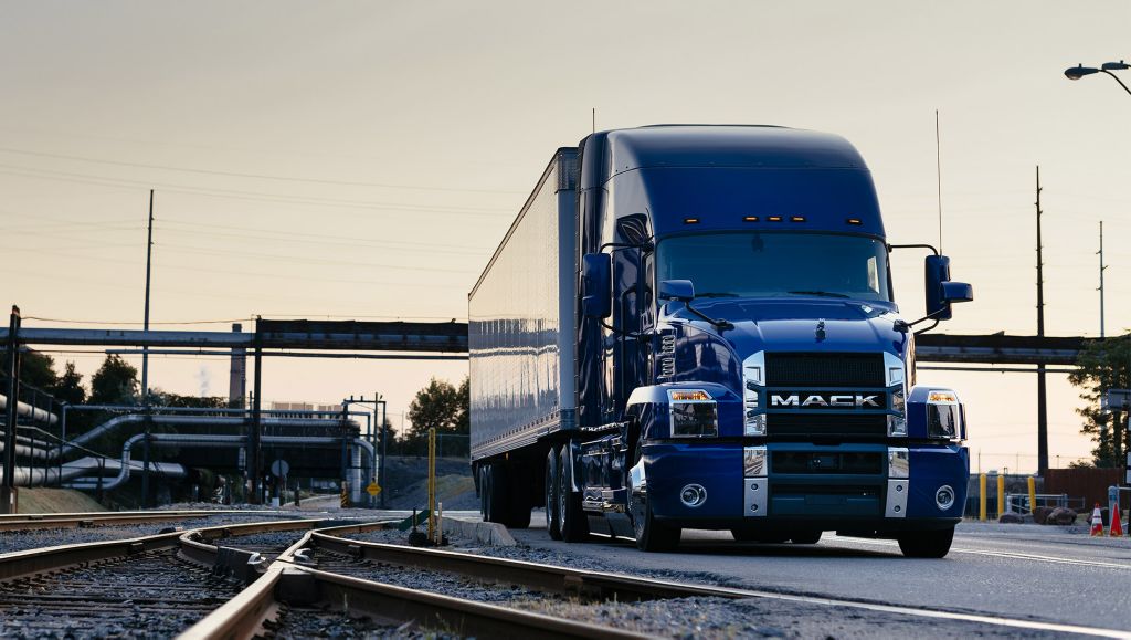 Mack Anthem® Models Take Command at TMC