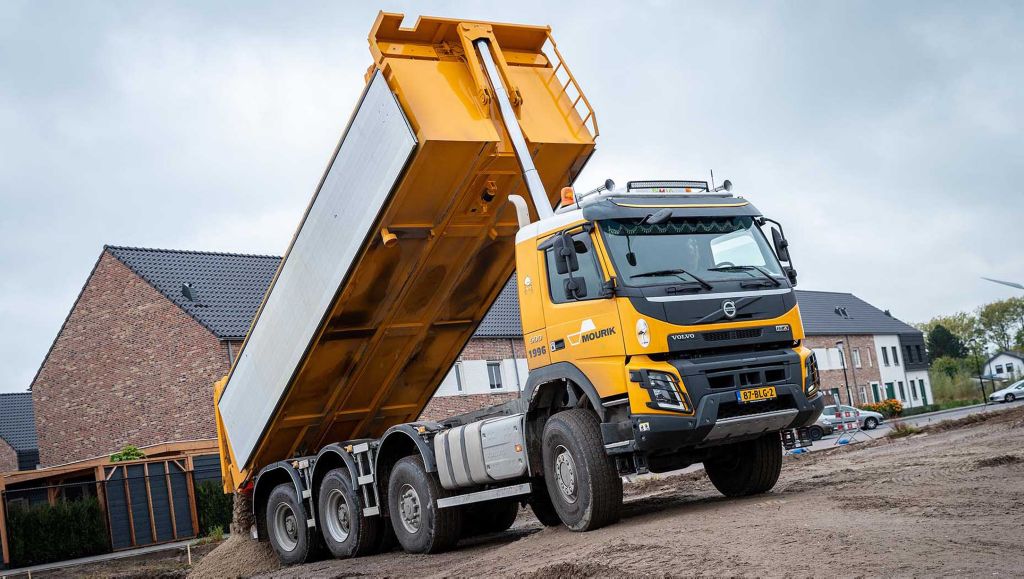 Mourik Infra gaat voor kracht en rijcomfort van Volvo-trucks