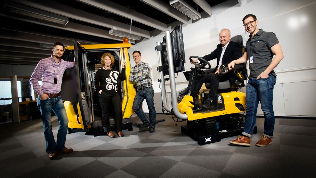 The Electric Site project involves several partners. “Mutual trust is incredibly important,” says Erik Uhlin. Left to right: Uwe Müller, Jenny Elfsberg, Joakim Unnebäck, Magnus Henke (seated) and Erik Uhlin.