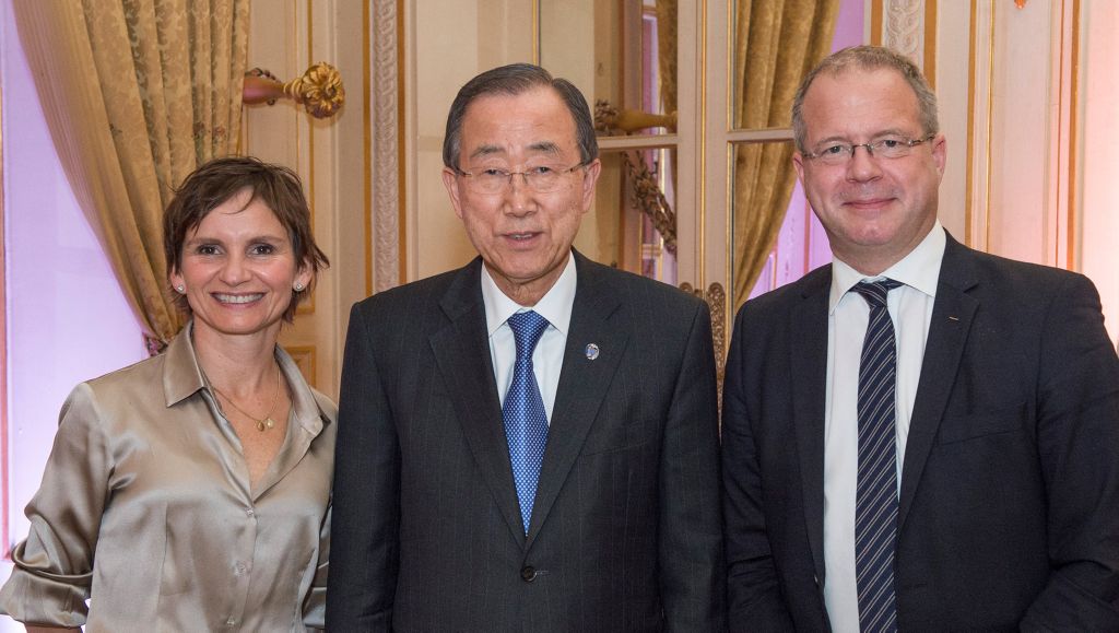Volvo Group CEO Martin Lundstedt and UN Secretary General Ban Ki-Moon togethter with Advisory Group Co-chair, Santiago City Mayor Carolina Tohá.