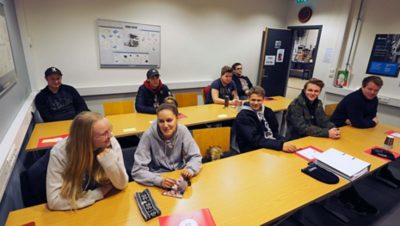 Volmax sine lærlinger i klasserommet.