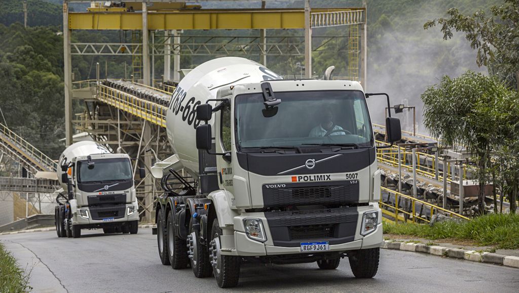 Polimix Concreto adquire 150 caminhões Volvo VM Light Mixer