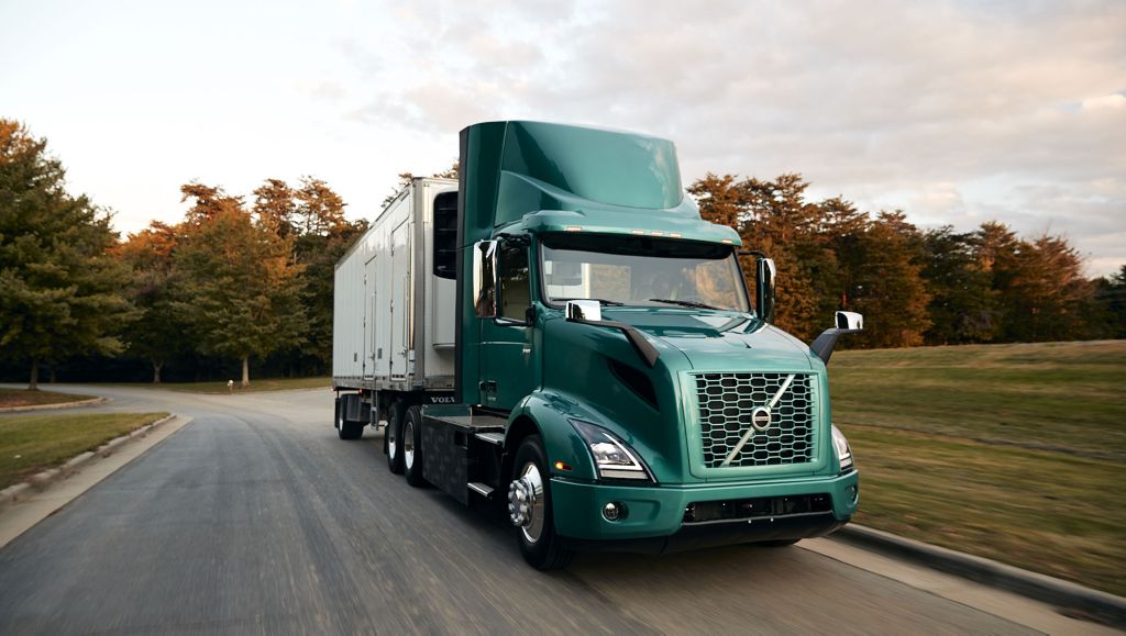 Volvo Trucks Introduces the Volvo VNR Electric Model in the U.S., Canada