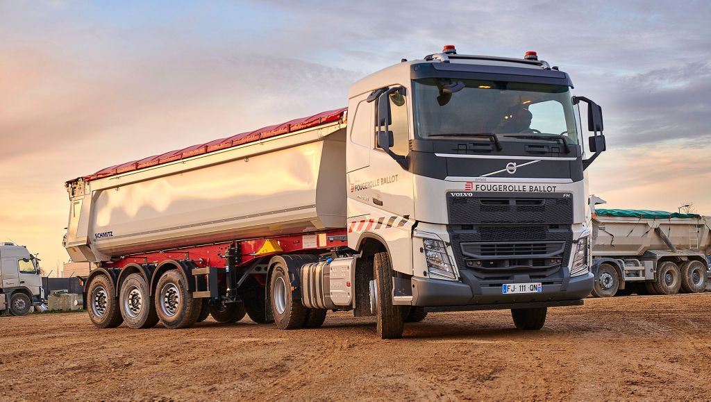 Pour le chantier du Grand Paris Express, Eiffage diminue son empreinte carbone avec l’acquisition de véhicules Volvo FH GNL