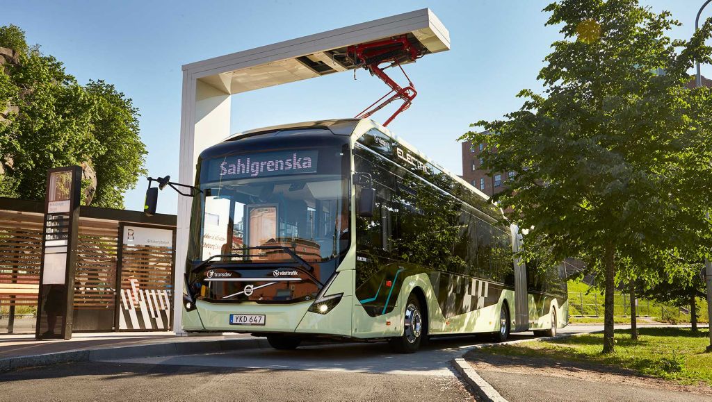 Volvo Ocean Race signals the start for electric articulated buses in Gothenburg
