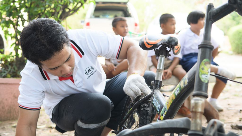 UD Trucks Thailand team was passionate to give a better living condition