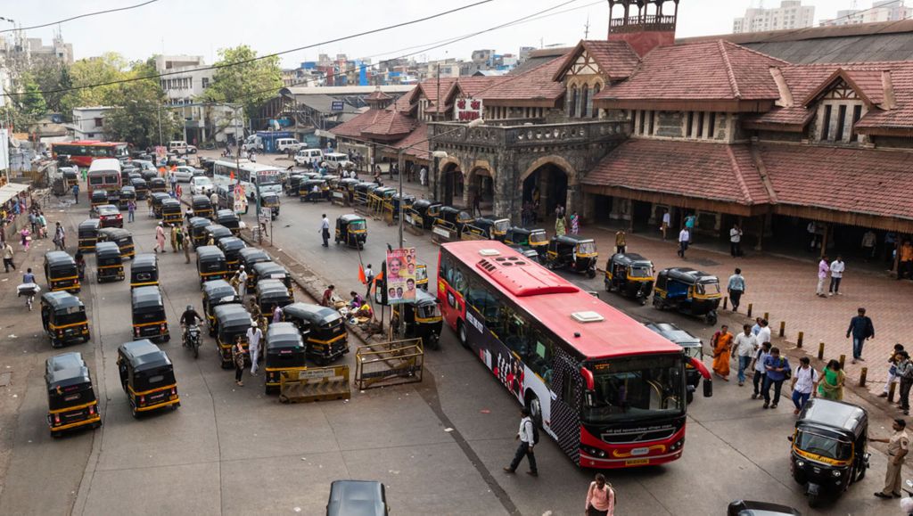 Safer bus journeys with Volvo 