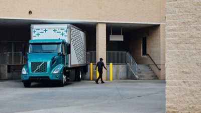 Volvo Trucks Introduces the Volvo VNR Electric Model in the U.S., Canada 