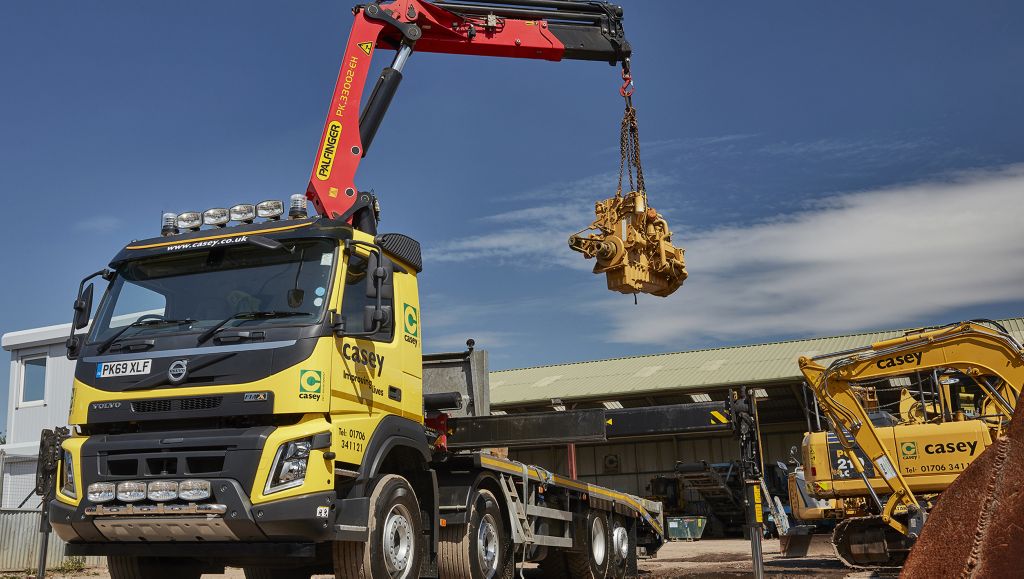 Casey Plant Hire has taken delivery of a Volvo FMX 8x2 rigid from Thomas Hardie Commercials, replacing an older FM9 that had been in operation with the firm for 14 years.